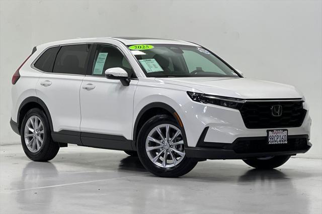Photo of 2025 Platinum White Pearl Honda CR-V