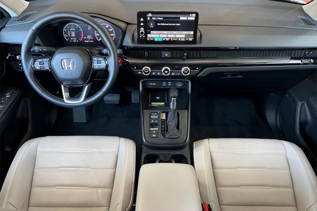 Photo of 2025 Platinum White Pearl Honda CR-V