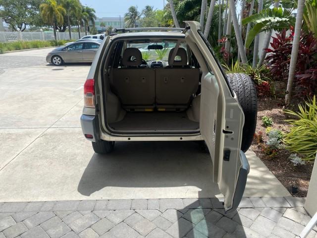 Photo of 2002 Titanium Toyota RAV4