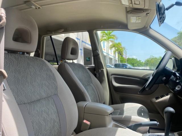 Photo of 2002 Titanium Toyota RAV4