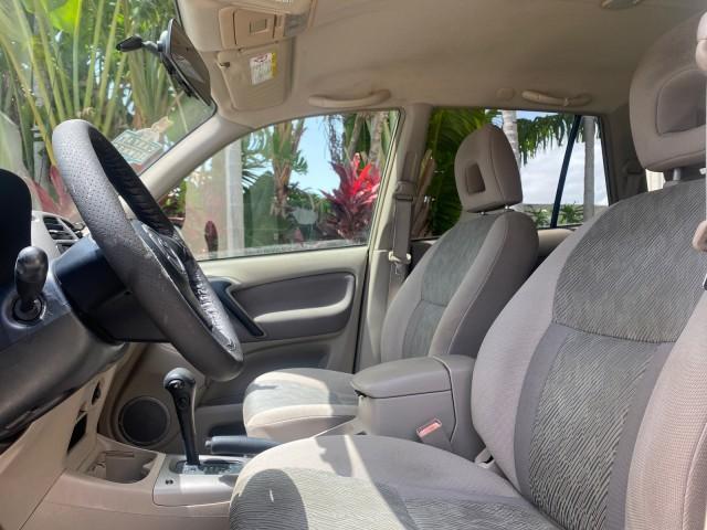 Photo of 2002 Titanium Toyota RAV4