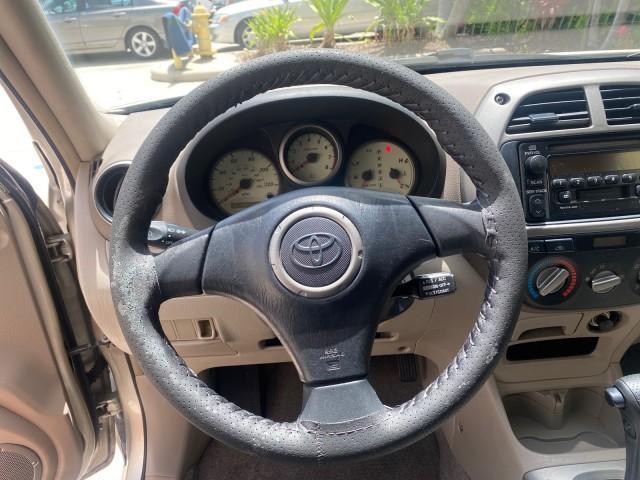 Photo of 2002 Titanium Toyota RAV4