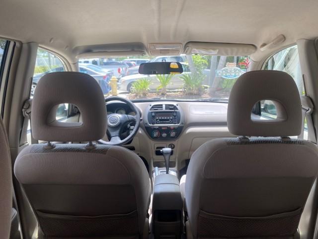 Photo of 2002 Titanium Toyota RAV4