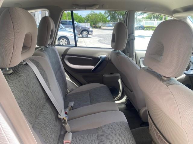Photo of 2002 Titanium Toyota RAV4