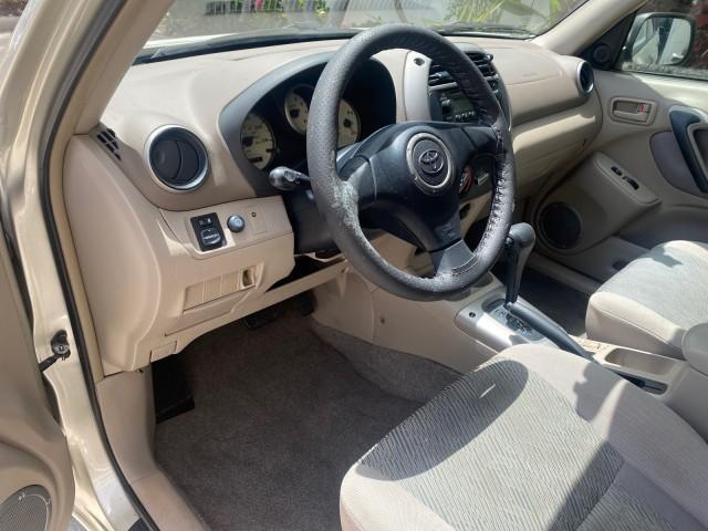 Photo of 2002 Titanium Toyota RAV4