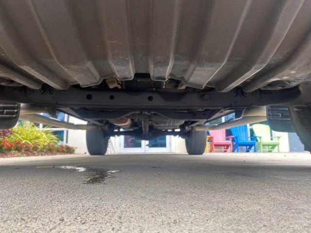 Photo of 2000 Stellar Blue Pearl Toyota Tundra