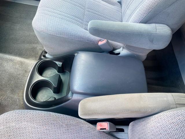 Photo of 2000 Stellar Blue Pearl Toyota Tundra