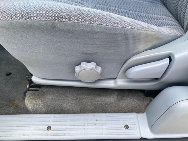 Photo of 2000 Stellar Blue Pearl Toyota Tundra