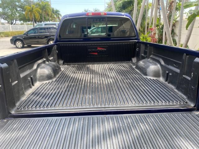 Photo of 2000 Stellar Blue Pearl Toyota Tundra