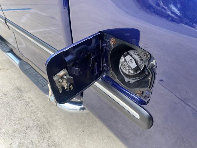 Photo of 2000 Stellar Blue Pearl Toyota Tundra