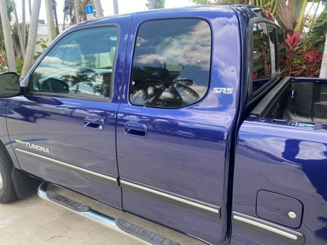 Photo of 2000 Stellar Blue Pearl Toyota Tundra