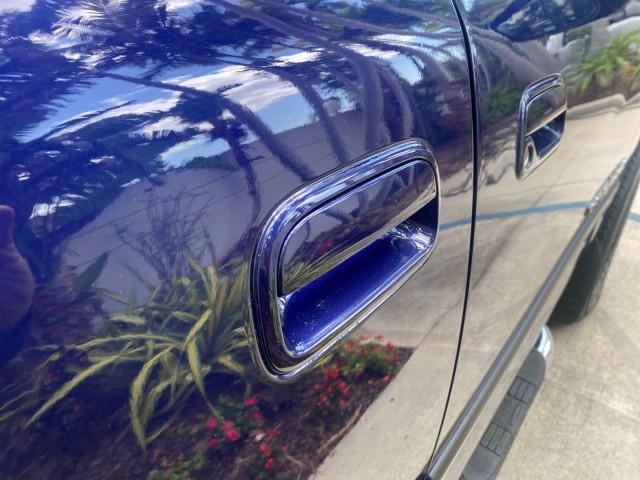 Photo of 2000 Stellar Blue Pearl Toyota Tundra
