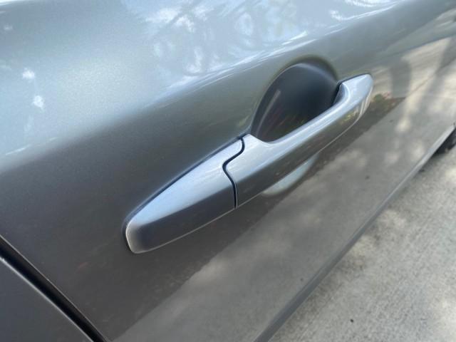 Photo of 2009 Alabaster Silver Metallic Honda Civic