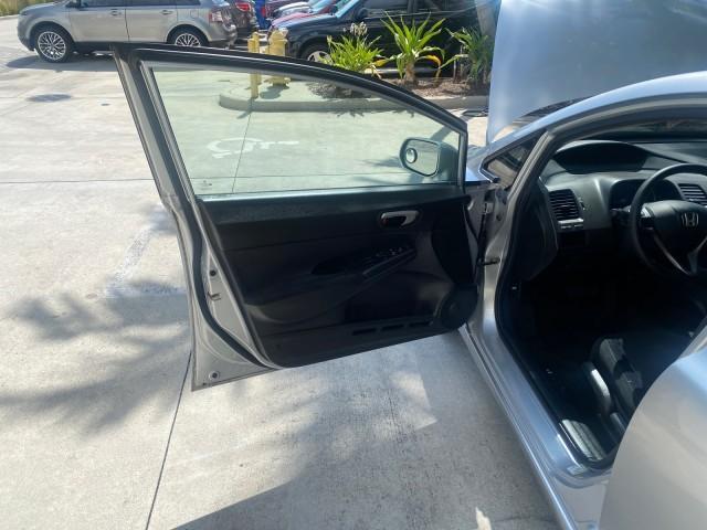 Photo of 2009 Alabaster Silver Metallic Honda Civic