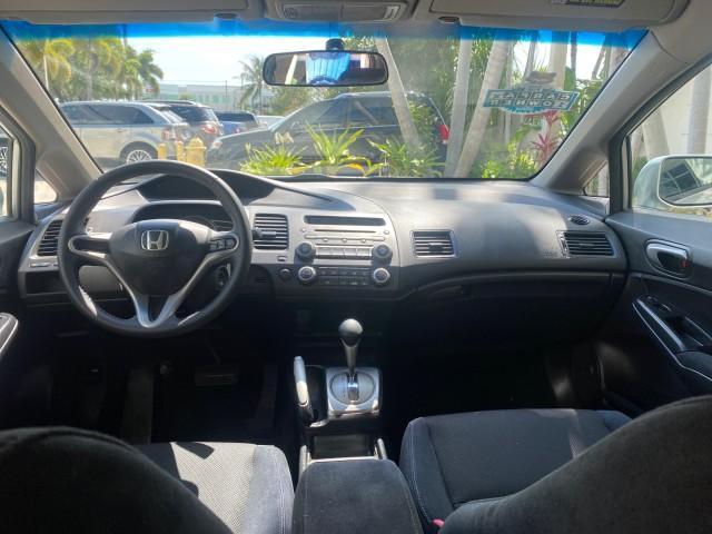 Photo of 2009 Alabaster Silver Metallic Honda Civic