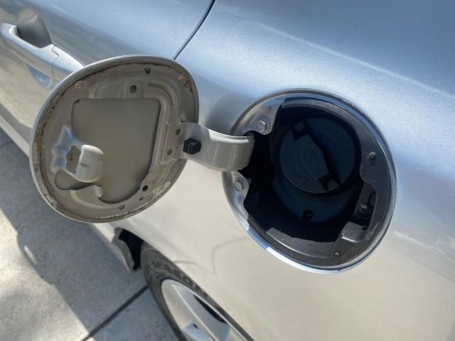 Photo of 2009 Alabaster Silver Metallic Honda Civic