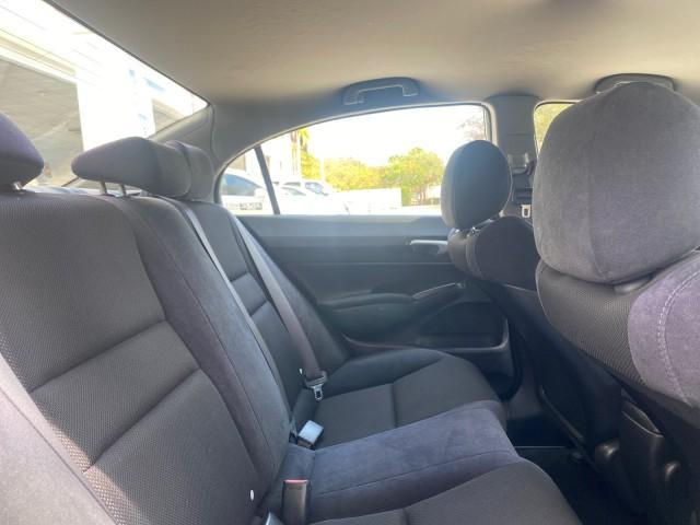 Photo of 2009 Alabaster Silver Metallic Honda Civic