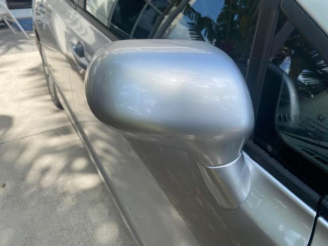 Photo of 2009 Alabaster Silver Metallic Honda Civic