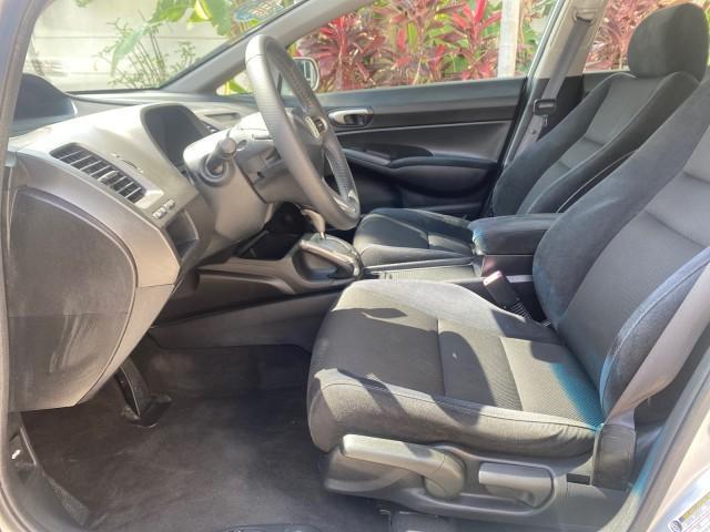 Photo of 2009 Alabaster Silver Metallic Honda Civic