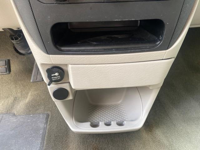 Photo of 2007 Magnesium Pearl Dodge Caravan