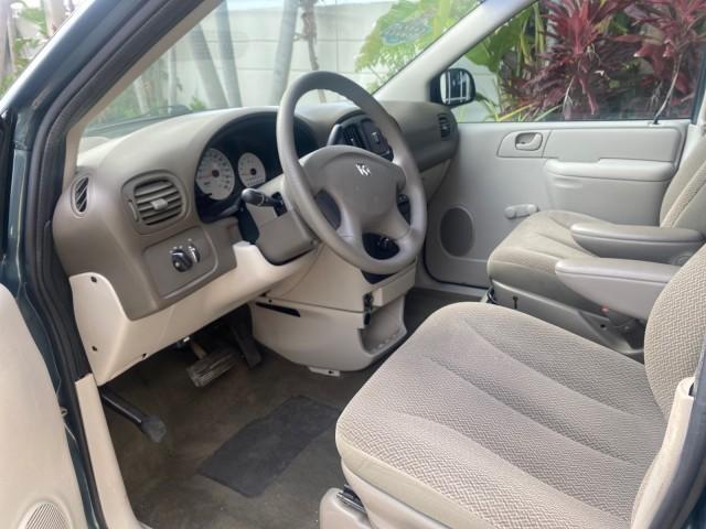 Photo of 2007 Magnesium Pearl Dodge Caravan