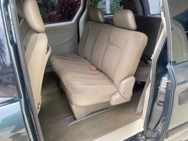 Photo of 2007 Magnesium Pearl Dodge Caravan