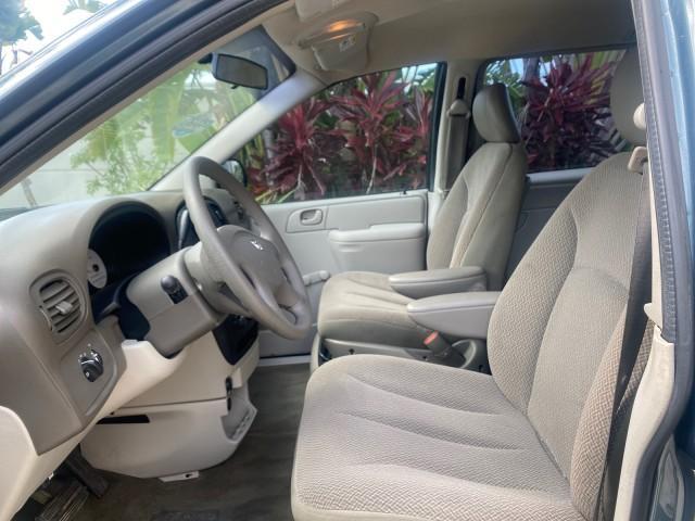 Photo of 2007 Magnesium Pearl Dodge Caravan