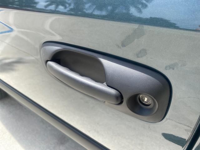 Photo of 2007 Magnesium Pearl Dodge Caravan