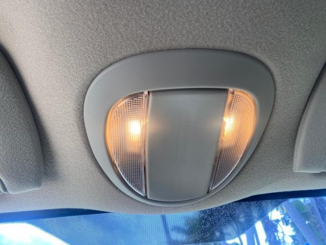 Photo of 2007 Magnesium Pearl Dodge Caravan
