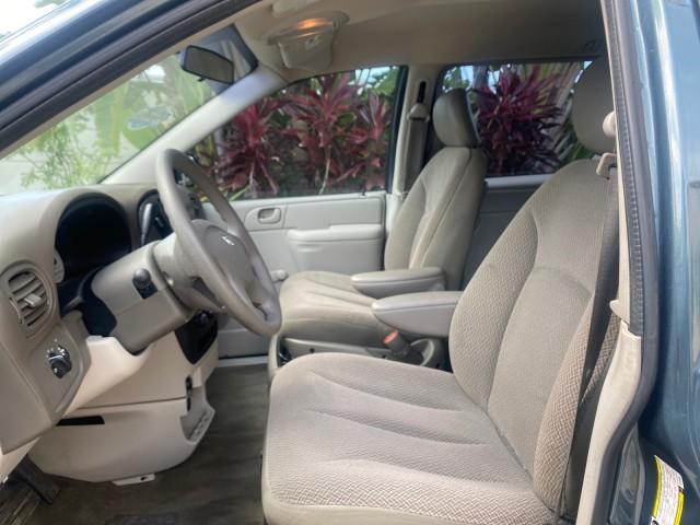 Photo of 2007 Magnesium Pearl Dodge Caravan