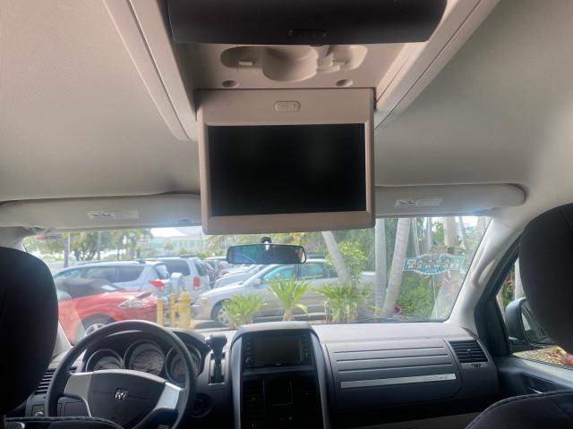Photo of 2010 Blackberry Pearl Dodge Grand Caravan