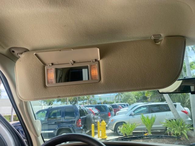 Photo of 2006 Oxford White Ford E150