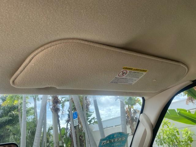 Photo of 2006 Oxford White Ford E150