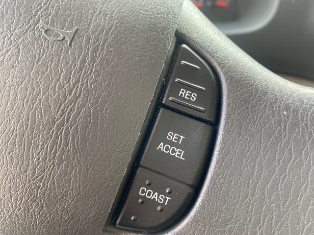 Photo of 2006 Oxford White Ford E150
