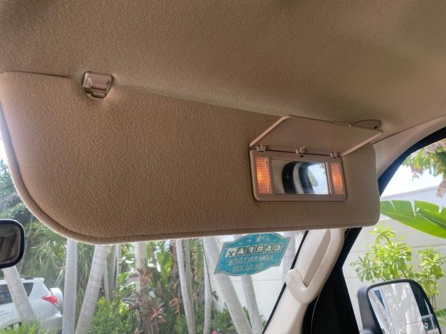 Photo of 2006 Oxford White Ford E150