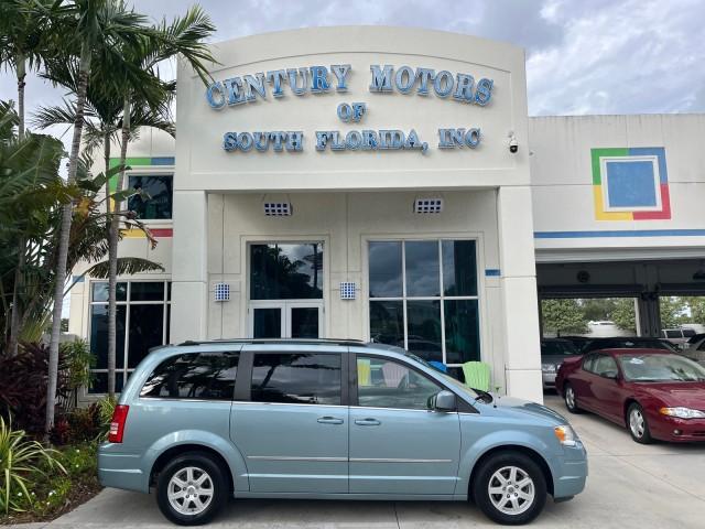 2010 Chrysler Town & Country