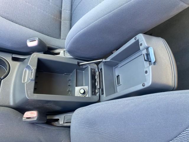 Photo of 2002 Silver Ice Metallic Nissan Frontier