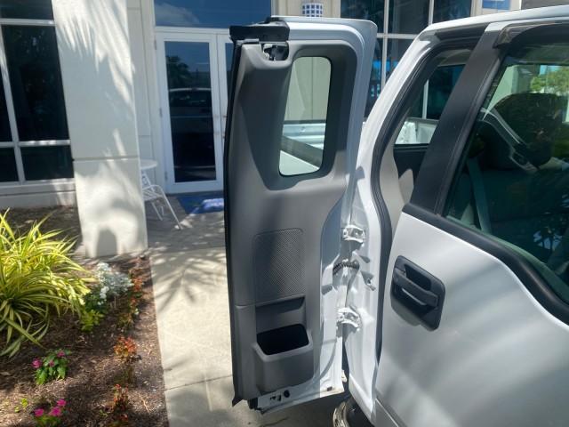 Photo of 2008 Oxford White Ford F-150