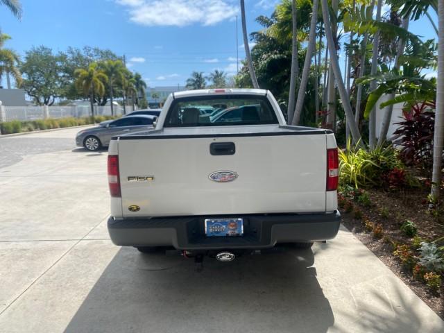 Photo of 2008 Oxford White Ford F-150