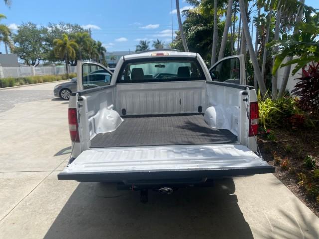 Photo of 2008 Oxford White Ford F-150