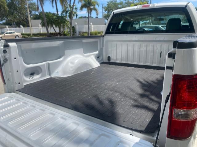 Photo of 2008 Oxford White Ford F-150
