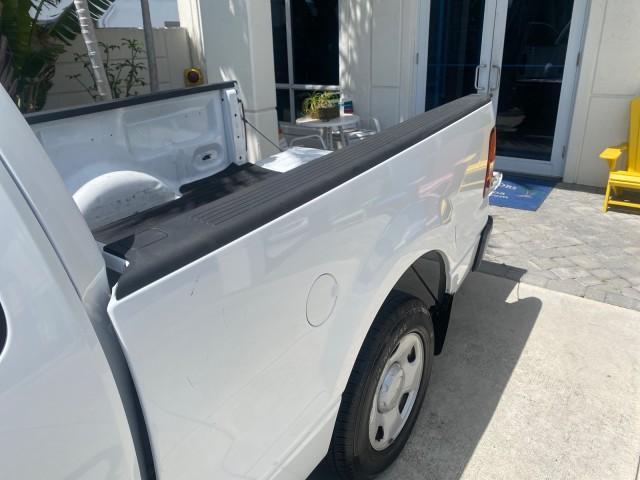 Photo of 2008 Oxford White Ford F-150