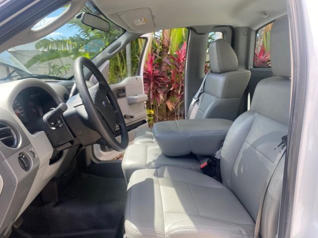 Photo of 2008 Oxford White Ford F-150