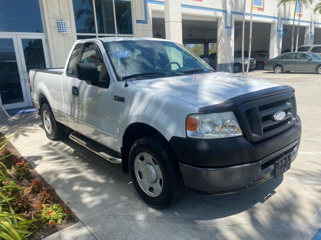 Photo of 2008 Oxford White Ford F-150