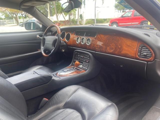 Photo of 2004 Quartz Jaguar XK8