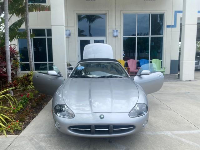 Photo of 2004 Quartz Jaguar XK8