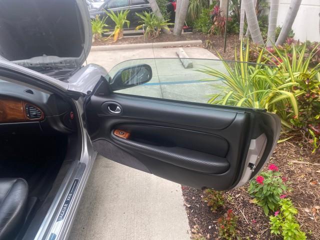 Photo of 2004 Quartz Jaguar XK8