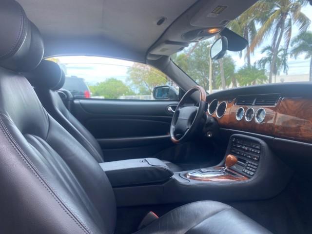Photo of 2004 Quartz Jaguar XK8