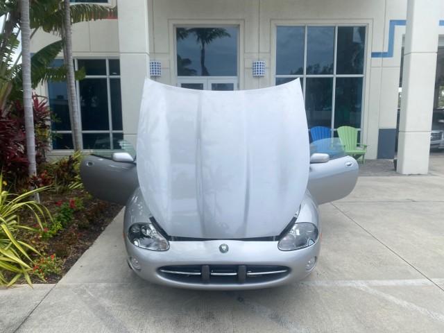 Photo of 2004 Quartz Jaguar XK8