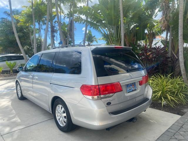 Photo of 2010 Slate Green Metallic Honda Odyssey